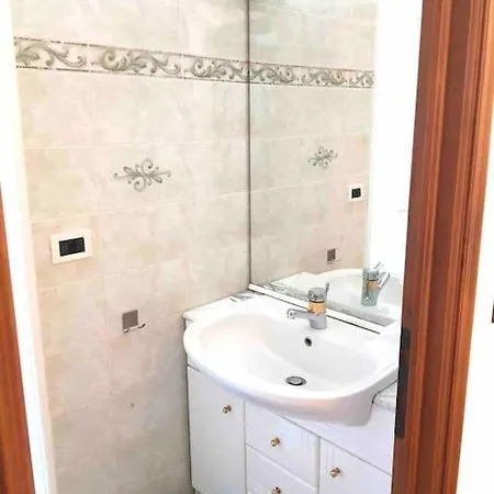 Like: In Centro E Con Garage! Apartamento San Remo