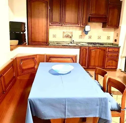 Like: In Centro E Con Garage! Apartament